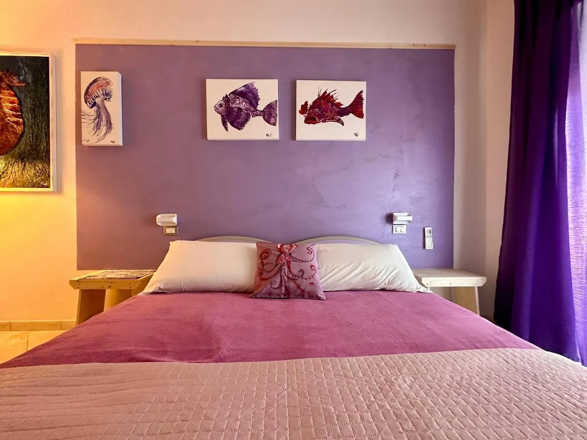 Casa Del Palombaro Guest House Le Grazie Italy